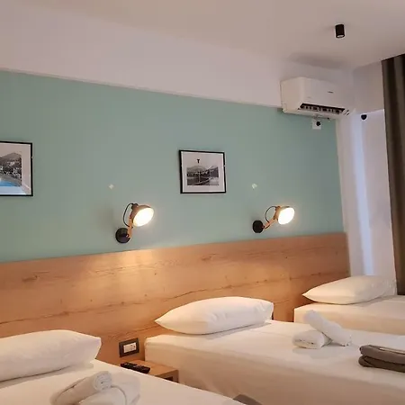 Hotel Gem *